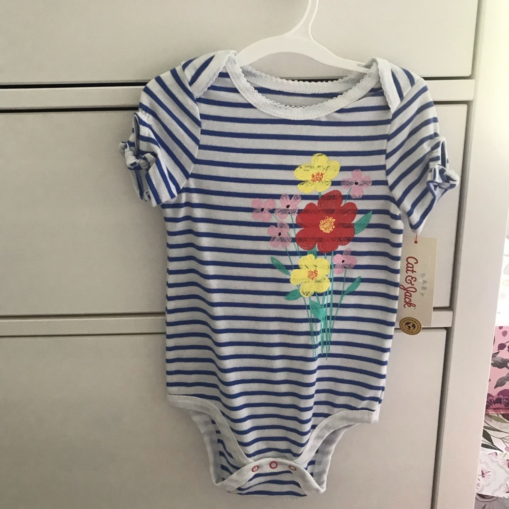 Cat and Jack NWT onesie 12 m